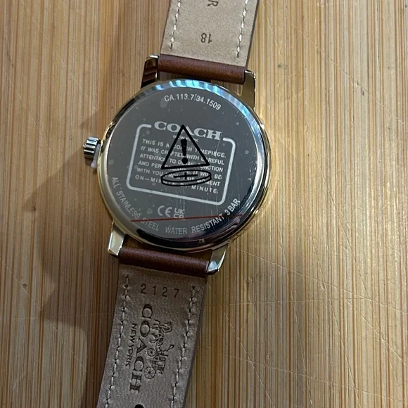 Coach Grand Watch With 36mm Green Face & Purple Tone Leather Band - Picture 5 of 8